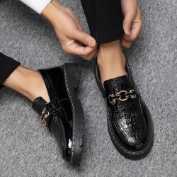 Spring and summer shiny casual leather shoes, men's slip-on loafers, youth Korean-style trendy British slip-on loafers.