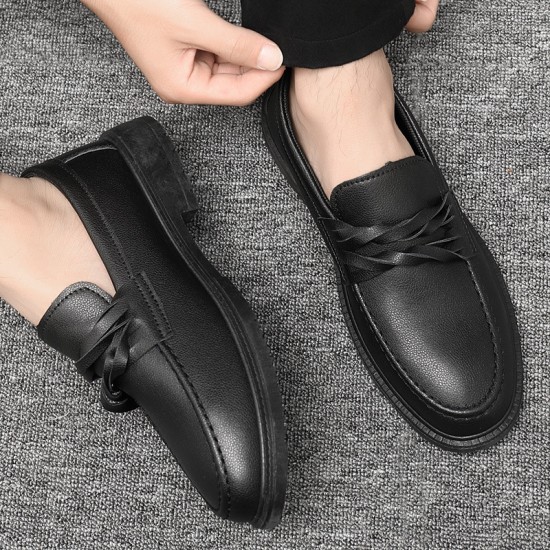 Spring and autumn loafers for men Breathable leather shoes, versatile casual shoes, black work shoes, slip-on loafers.