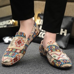 Summer breathable loafers, men's slip-on casual soft-soled cloth shoes, trendy and versatile for young men, foreign trade.