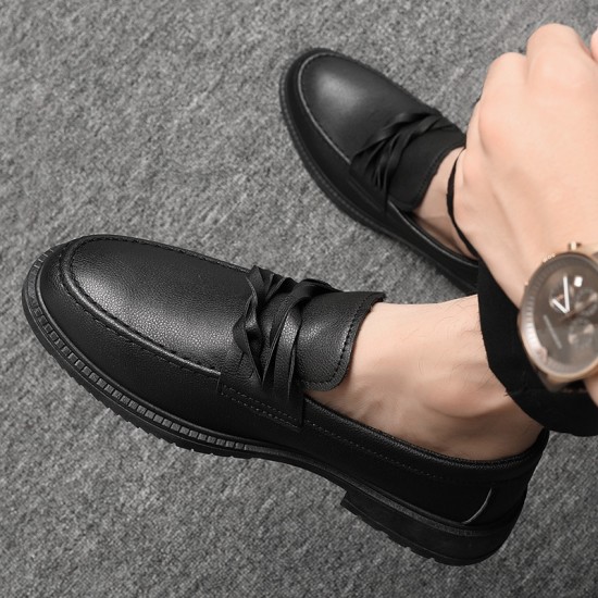 Spring and autumn loafers for men Breathable leather shoes, versatile casual shoes, black work shoes, slip-on loafers.