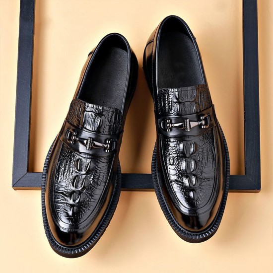 2025 Spring new men's leather shoes, genuine leather business formal thick-soled casual shoes, slip-on driving loafers.