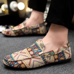 Summer breathable loafers, men's slip-on casual soft-soled cloth shoes, trendy and versatile for young men, foreign trade.
